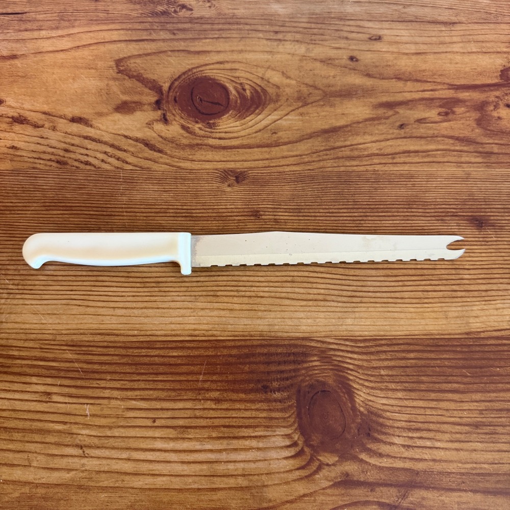 Quikut‎ Serrated Bread Knife White Handle Stainless Steel Forked Tip